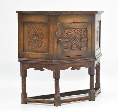 Lot 596 - Reproduction oak 'credence' type cupboard