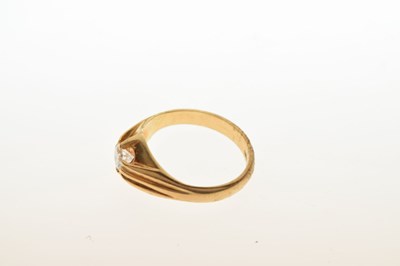 Lot 5 - Gentleman's diamond single stone ring