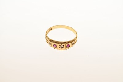 Lot 34 - 18ct gold, ruby and diamond five-stone ring