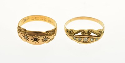 Lot 12 - 18ct gold gypsy set diamond ring