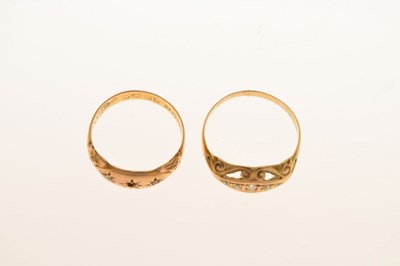 Lot 12 - 18ct gold gypsy set diamond ring