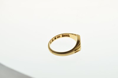 Lot 79 - 18ct gold signet ring