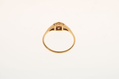 Lot 10 - Art Deco-style diamond dress ring