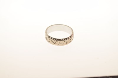 Lot 76 - 18ct white gold wedding band