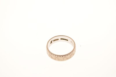 Lot 76 - 18ct white gold wedding band