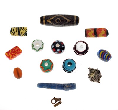 Lot 286 - Group of assorted trade beads