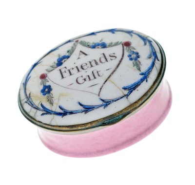 Lot 235 - Patch box Friends gift