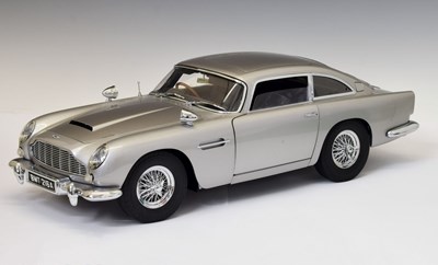 Lot 389 - Precision detailed 1:8 scale model of the James Bond 007 'Goldfinger' Aston Martin DB5