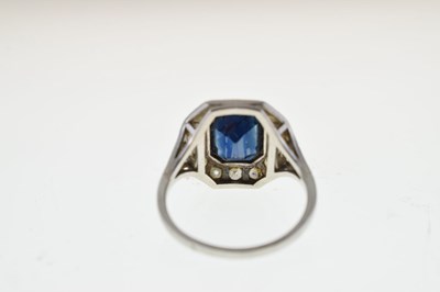 Lot 7 - Sapphire and diamond cluster ring
