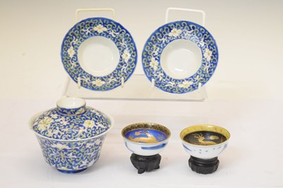 Lot 506 - Chinese bowl, cover and stand, etc.