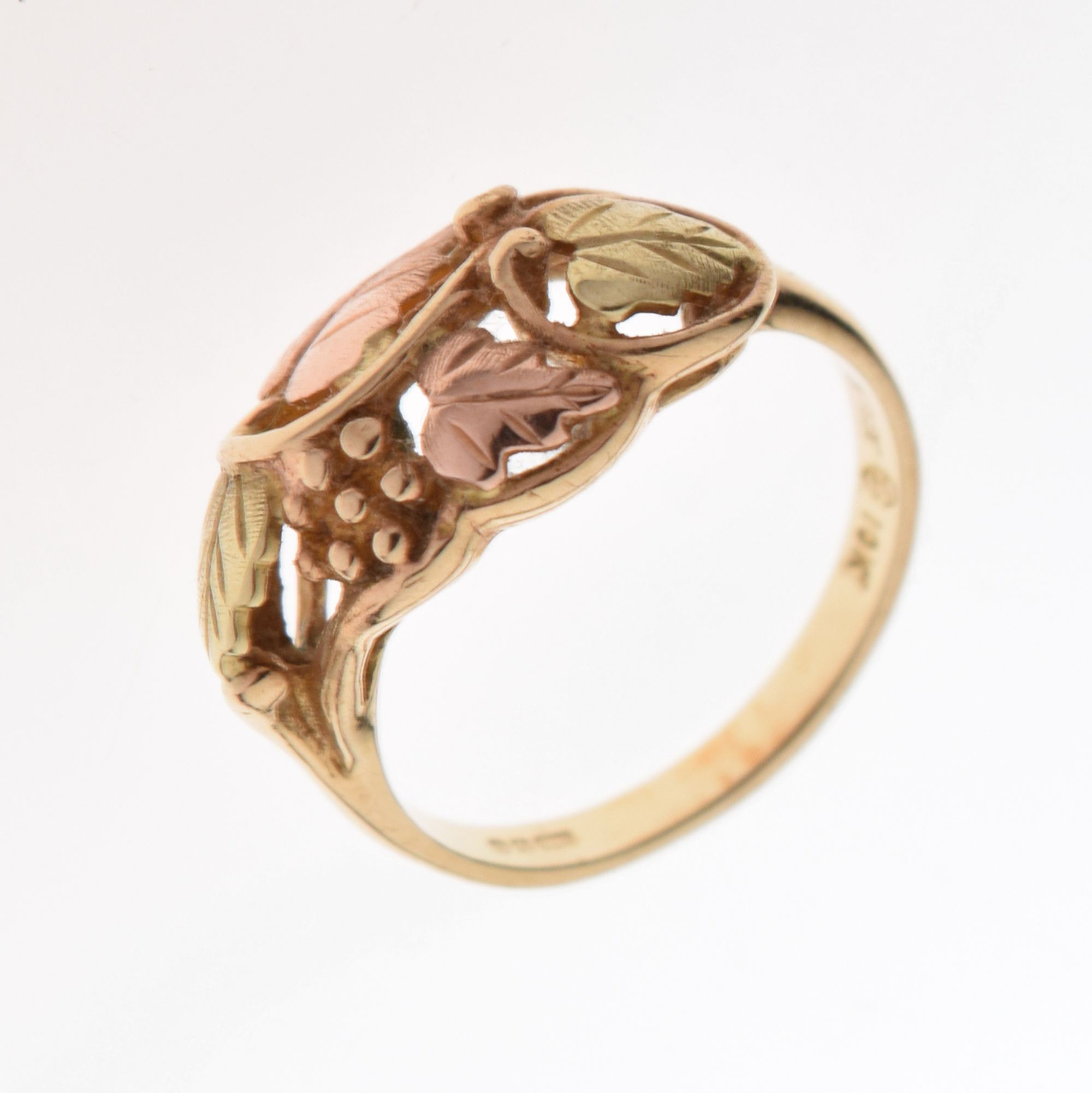 Vintage Black Hills Gold Tri-Colored Gold Grape & Leaf Designed Ring - Size  11 | eBay