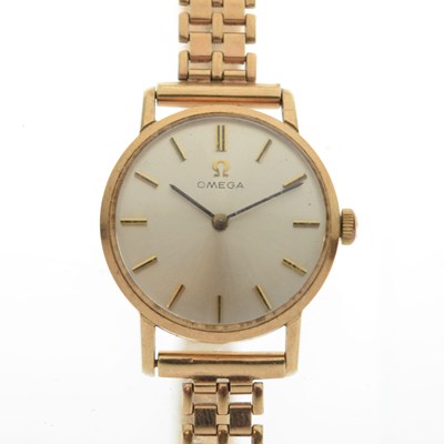 Lot 191 - Omega - Lady's 9ct gold wristwatch