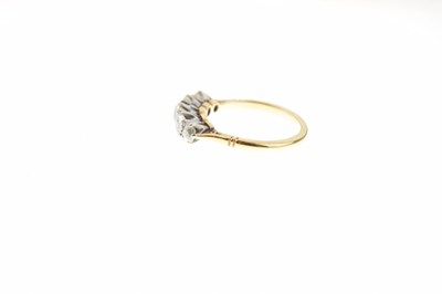 Lot 5 - Five stone diamond ring