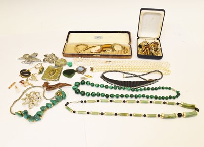 Lot 177 - Quantity of costume jewellery