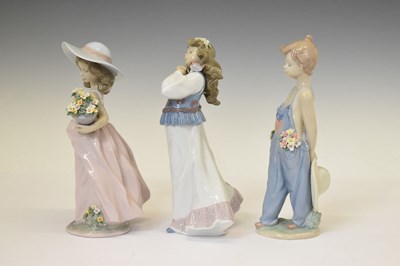 Lot 490 - Lladro  - Three porcelain figures