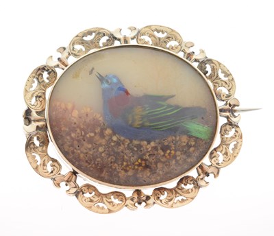 Lot 25 - Victorian brooch, depicting a bird