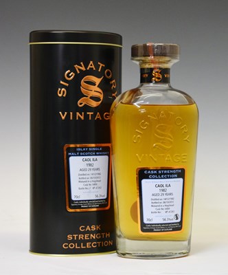 Lot 792 - Signatory S Vintage Cask Strength Collection Caol Ila 1982, aged 29 years