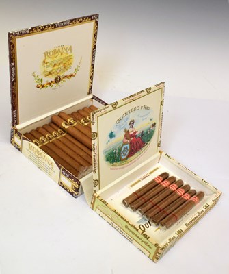 Lot 746 - Vegas Robaina Clasicos Habana Cigars and Quintero y Hno Panetelas Habana Cigars