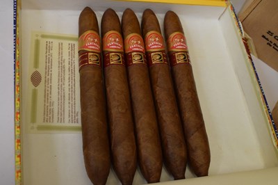 Lot 732 - Partagas Salomones, Partagas Connaisseur No.2 and No.3 Habana Cigars