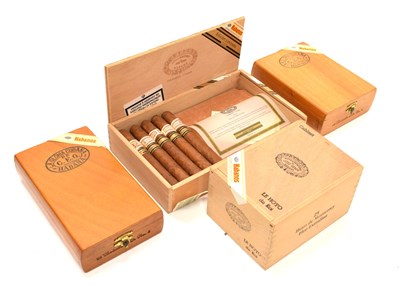 Lot 736 - Jose Gener - Hoyo de Monterrey, Regalos and La Gloria  - Medaille d'Or No.3 and No.4