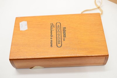 Lot 736 - Jose Gener - Hoyo de Monterrey, Regalos and La Gloria  - Medaille d'Or No.3 and No.4
