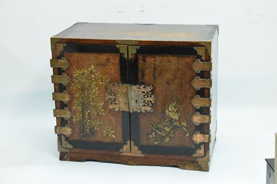 Lot 728 - Rare late 17th Century Japanese Edo period cabinet