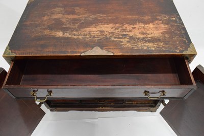 Lot 728 - Rare late 17th Century Japanese Edo period cabinet