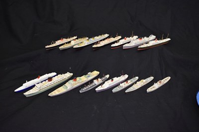 Lot 305 - Group of model ocean liners/ cruise ships