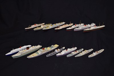 Lot 305 - Group of model ocean liners/ cruise ships