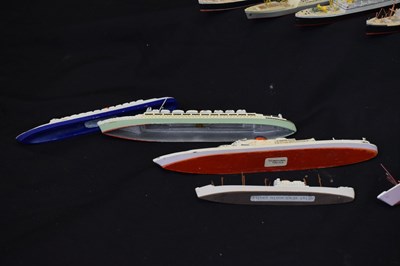 Lot 305 - Group of model ocean liners/ cruise ships