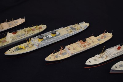 Lot 305 - Group of model ocean liners/ cruise ships