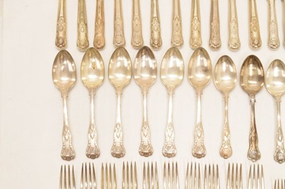 Lot 716 - Quantity of Kings pattern silver plated cutlery