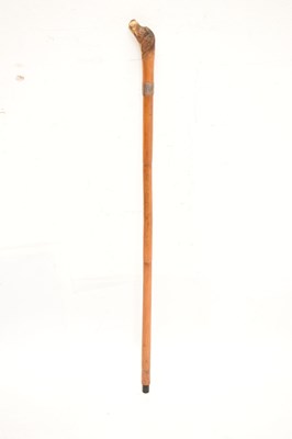 Lot 369 - Sword stick with 69cm incurved triangular section tapering blade