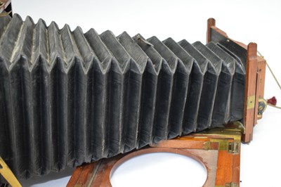 Lot 339 - Thornton Pickard Triple 'Imperial' Extension mahogany and brass camera