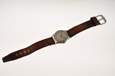 Lot 79 - Omega - Gentleman's 1940s manual wind wristwatch