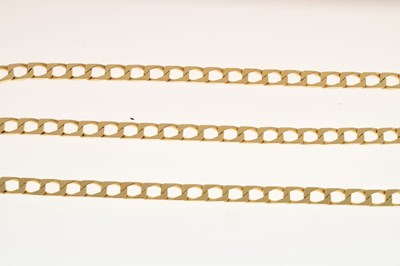 Lot 79 - Yellow metal filed curb link necklace, stamped '750'