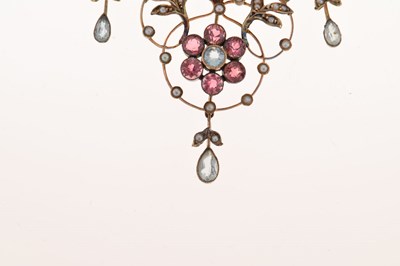 Lot 76 - Edwardian stone set necklace