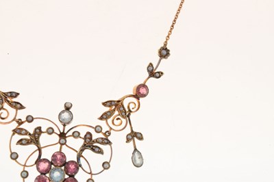 Lot 76 - Edwardian stone set necklace