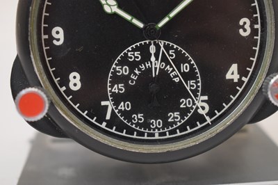 Lot 91 - Molnija - Russian/Soviet military aircraft cockpit chronograph