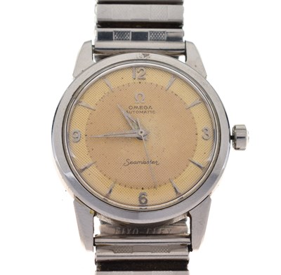 Lot 142 - Omega - Gentleman's Seamaster Automatic stainless steel wristwatch