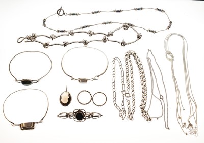 Lot 128 - Quantity of silver jewellery