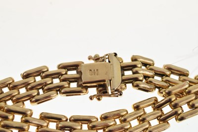 Lot 89 - 9ct gold fancy link bracelet