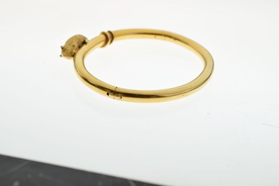 Lot 168 - Hinged bangle mounted with mouse