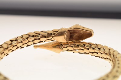 Lot 92 - Coiled serpent bangle