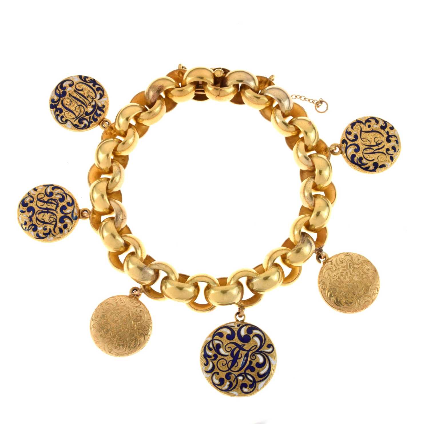 Lot 174 - Victorian gold bracelet