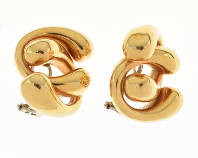 Lot 118 - 18ct gold modern ear clips