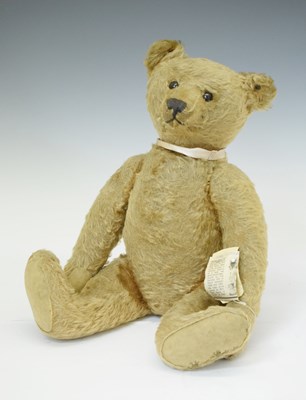 Lot 387 - Steiff - Early golden mohair teddy bear