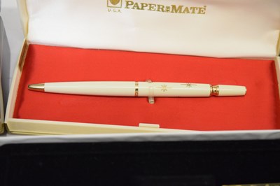 Lot 275 - Collection of boxed pens, etc