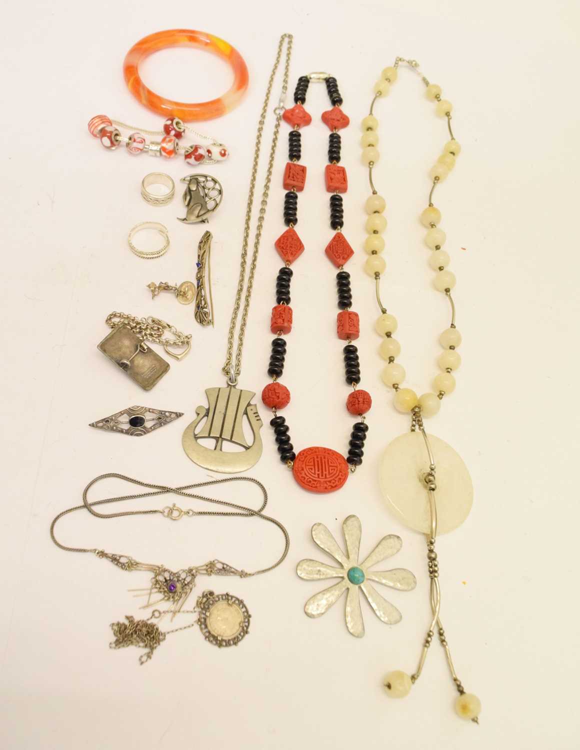 Lot 130 - Quantity of silver, Chinese and costume jewellery