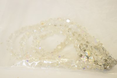 Lot 131 - Quantity of vintage costume jewellery
